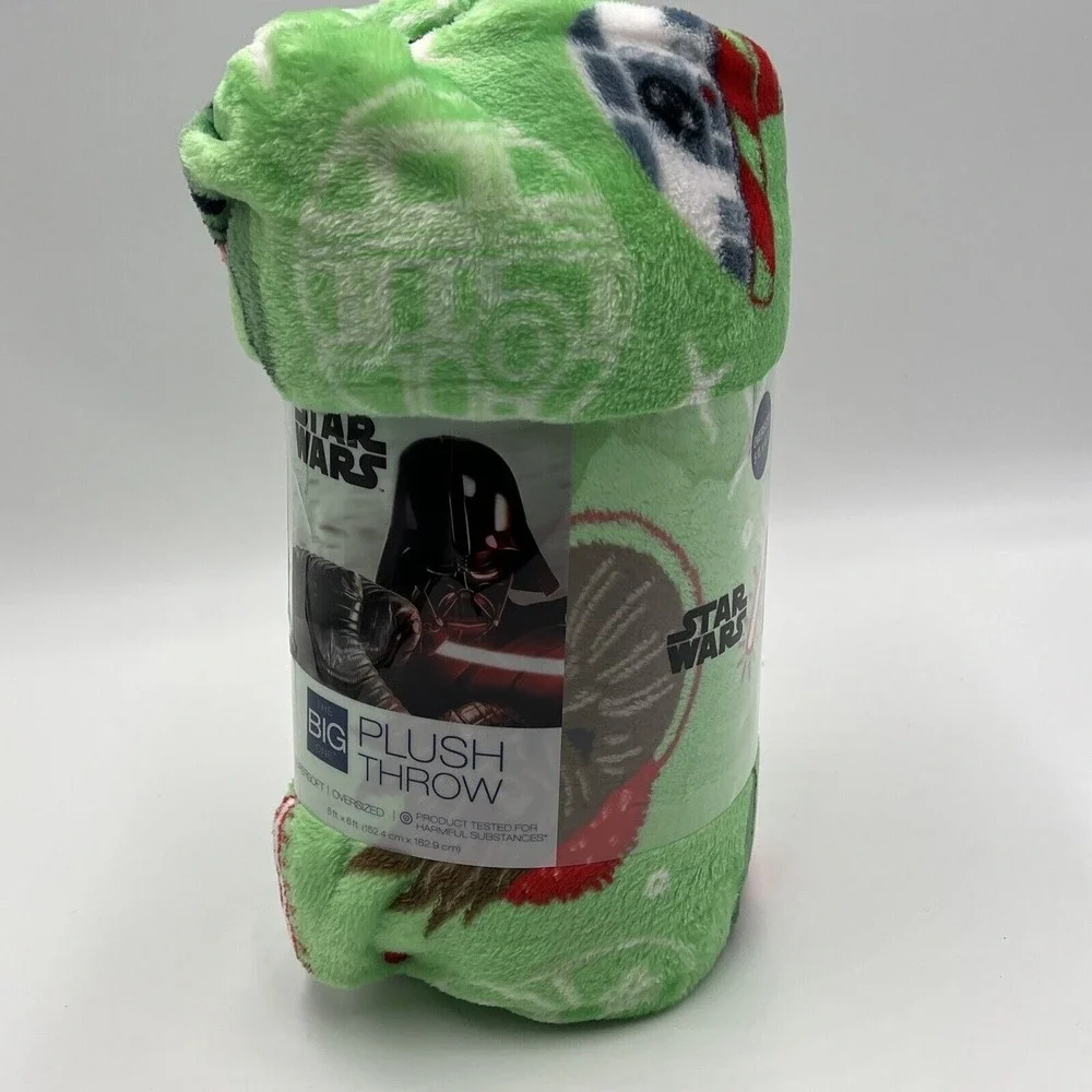 The Big One Supersoft Oversized Star Wars Holiday Green Throw 5ft x 6ft